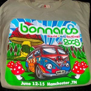 Vintage Bonnaroo music festival t-shirt